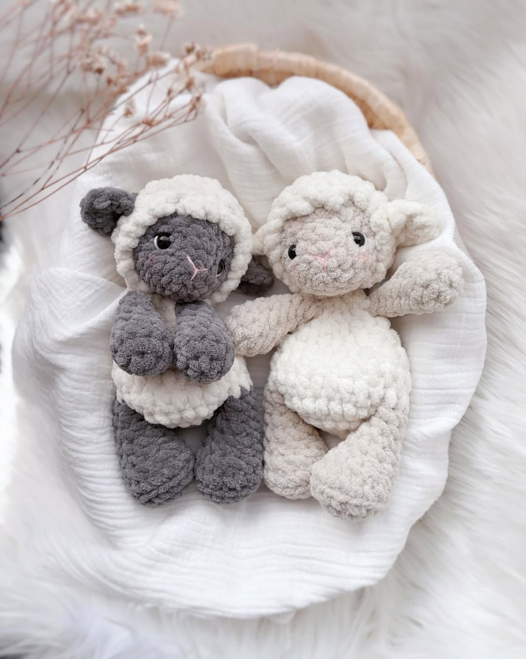 Luna the Lamb – No-Sew Lovey Crochet Pattern