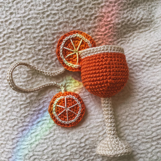 Aperol Spritz Bag Charm – Touch of Summer Wherever You Go Crochet Pattern