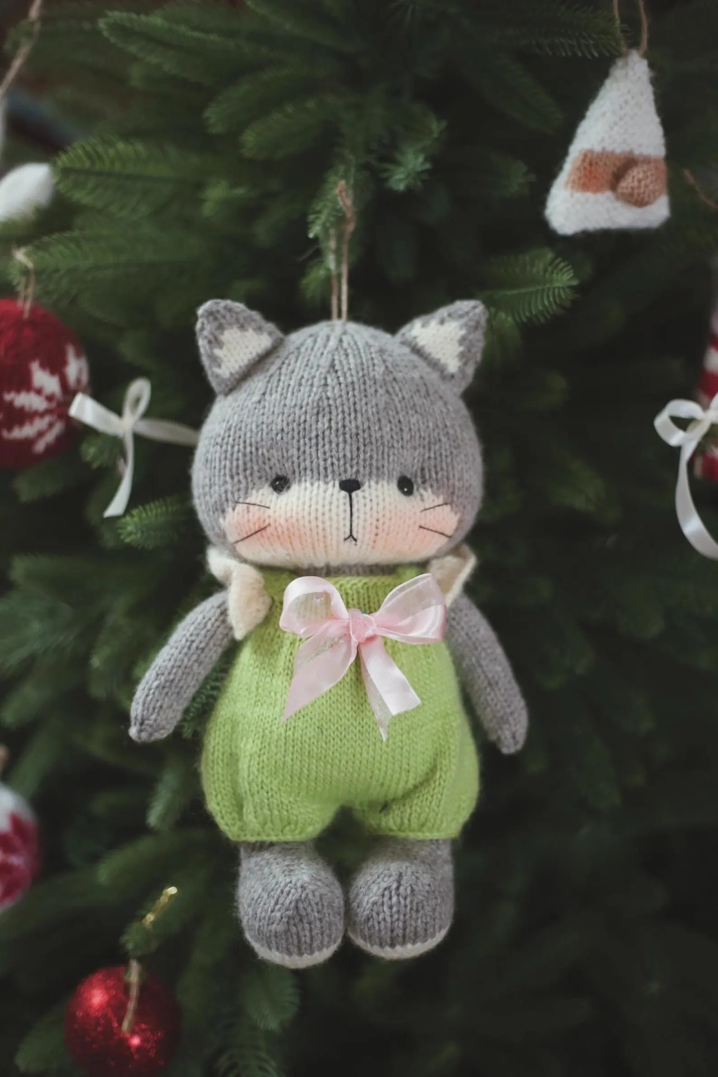 Sunny the Cat – Knitted Toy Instructions Pattern
