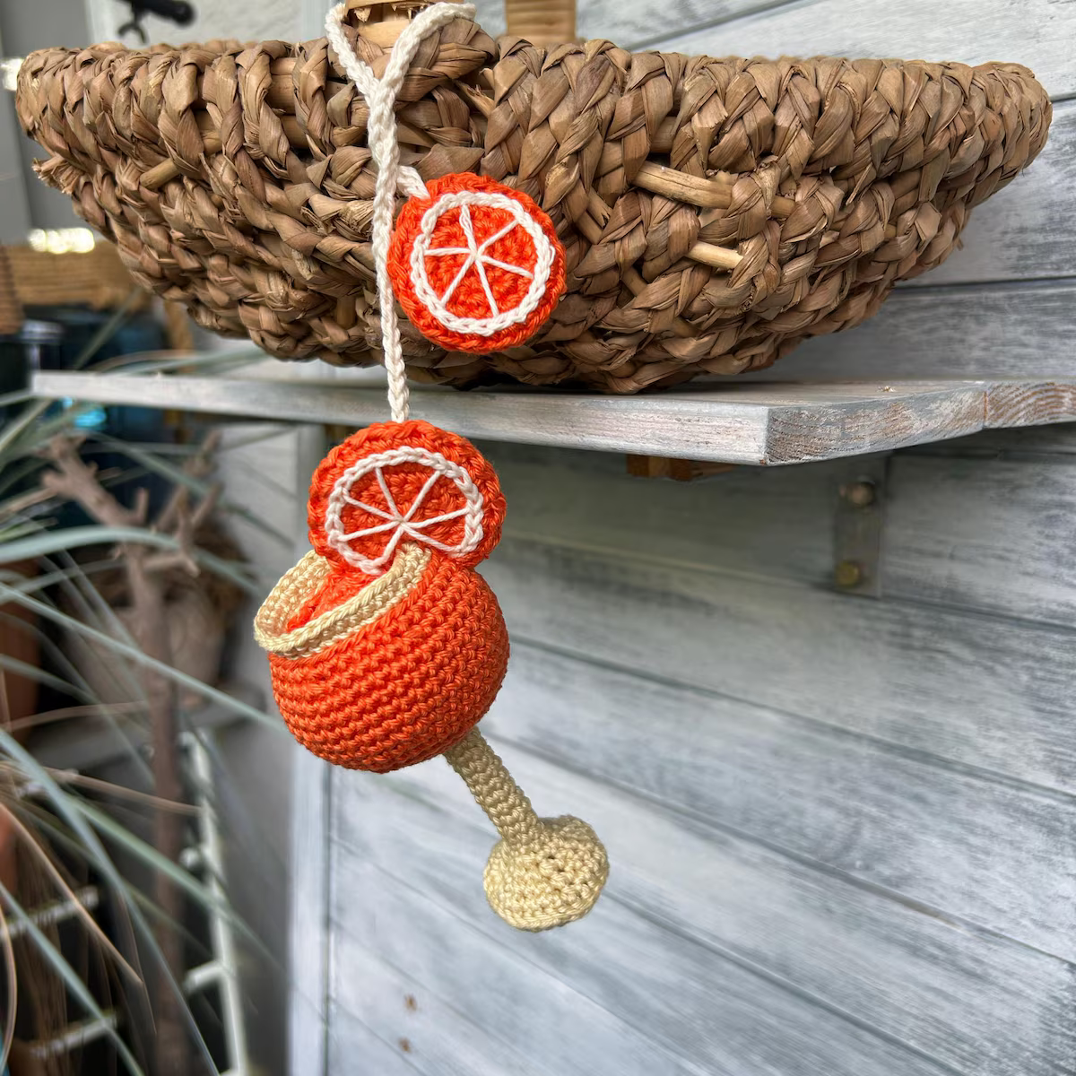 Aperol Spritz Bag Charm – Touch of Summer Wherever You Go Crochet Pattern